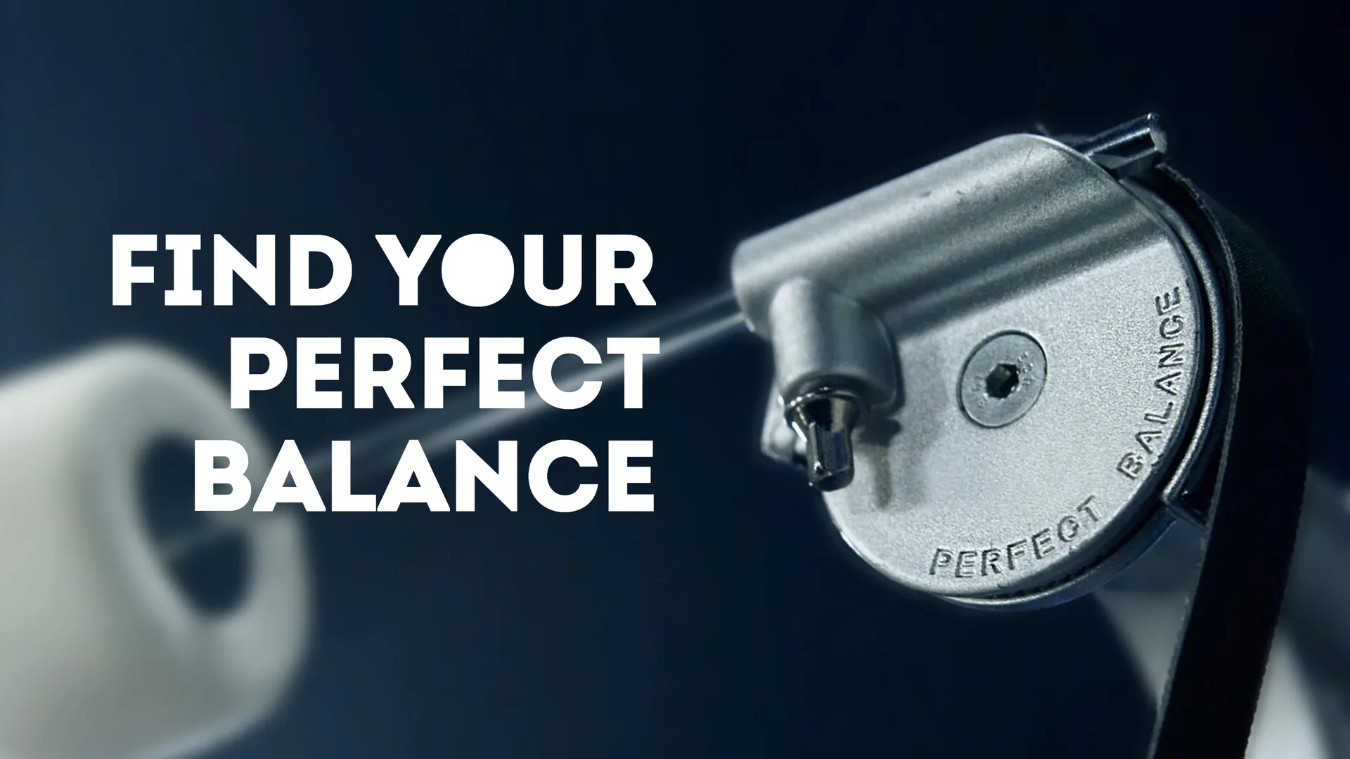Detailbild eines Sonor Fußpedals "Perfect balance" mit werberischer Headline "Find your perfect balance"